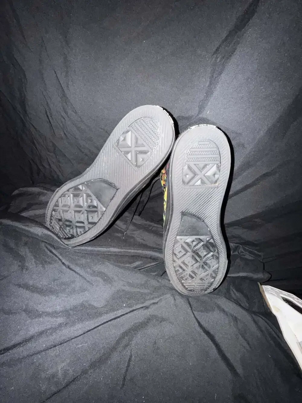 Yes We Vibe Tie-Dye Peace Sign High Top Sneakers